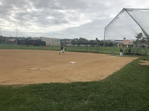 ニュージーランド日本人ソフトボール大会 by 日本人会 + AKL88