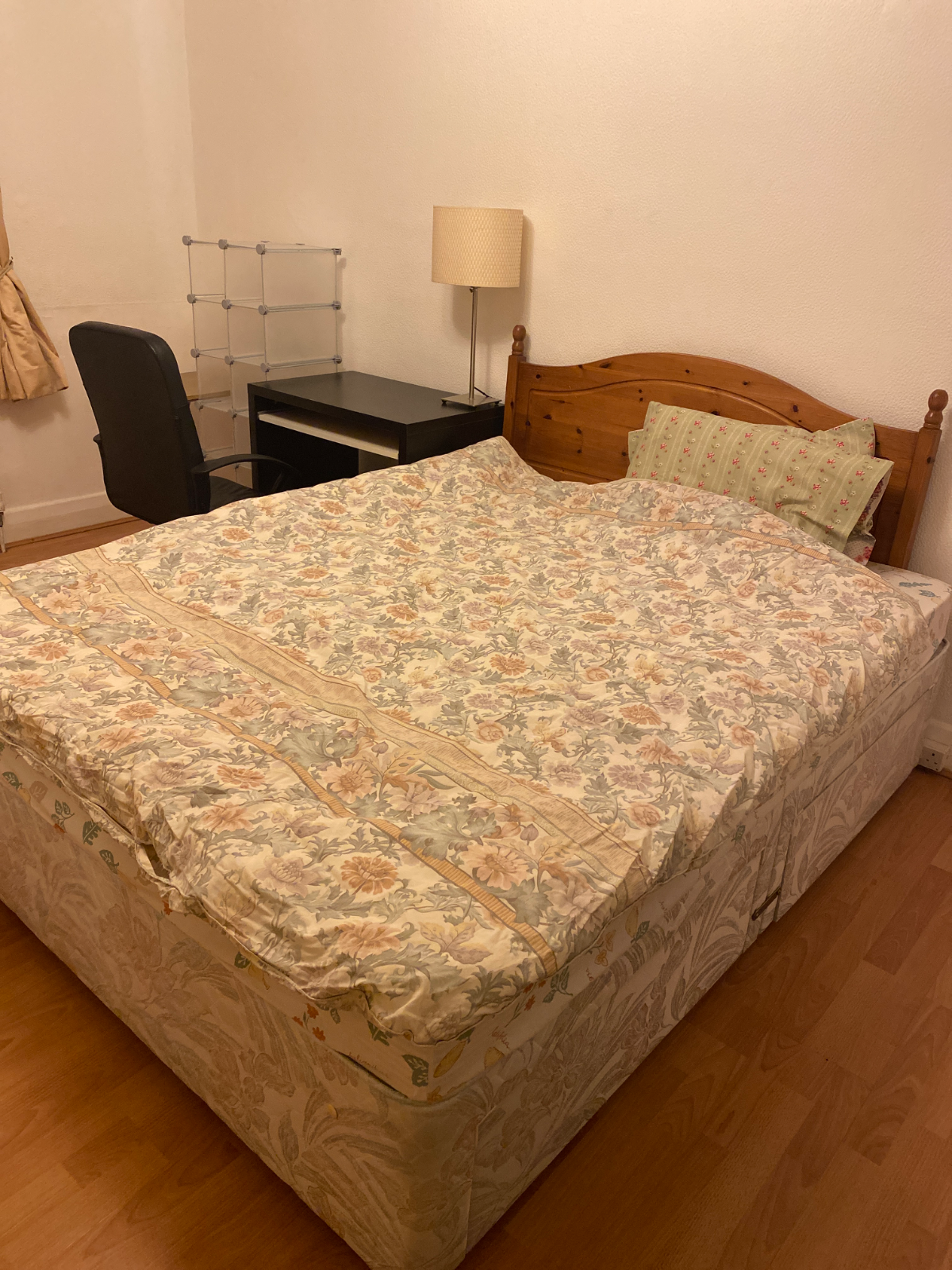 治安のいいエリアWest Finchley駅より徒歩2分!清潔な大きいお部屋が空きます!