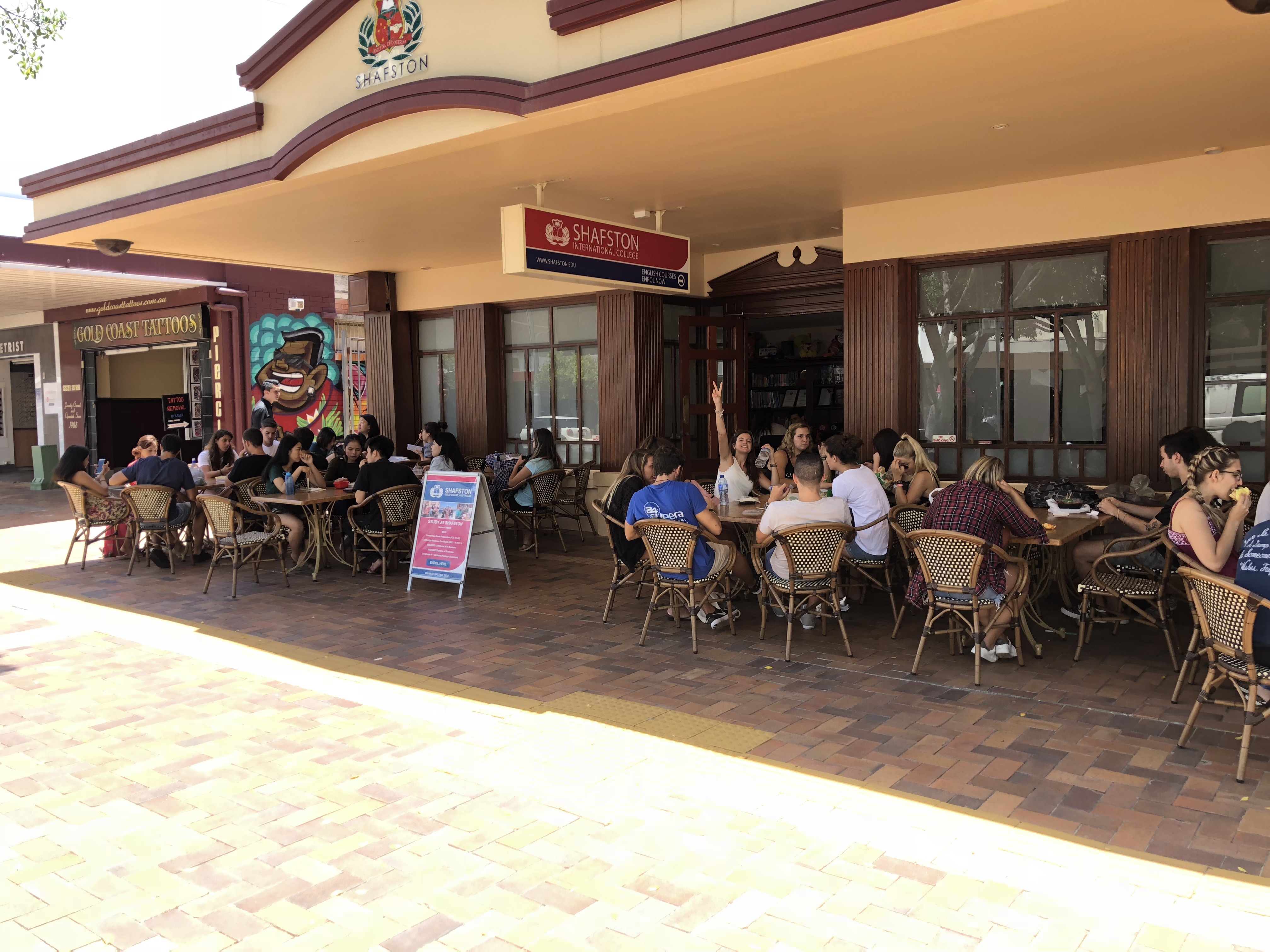 沖縄での通訳翻訳業務 未経験者大歓迎です!